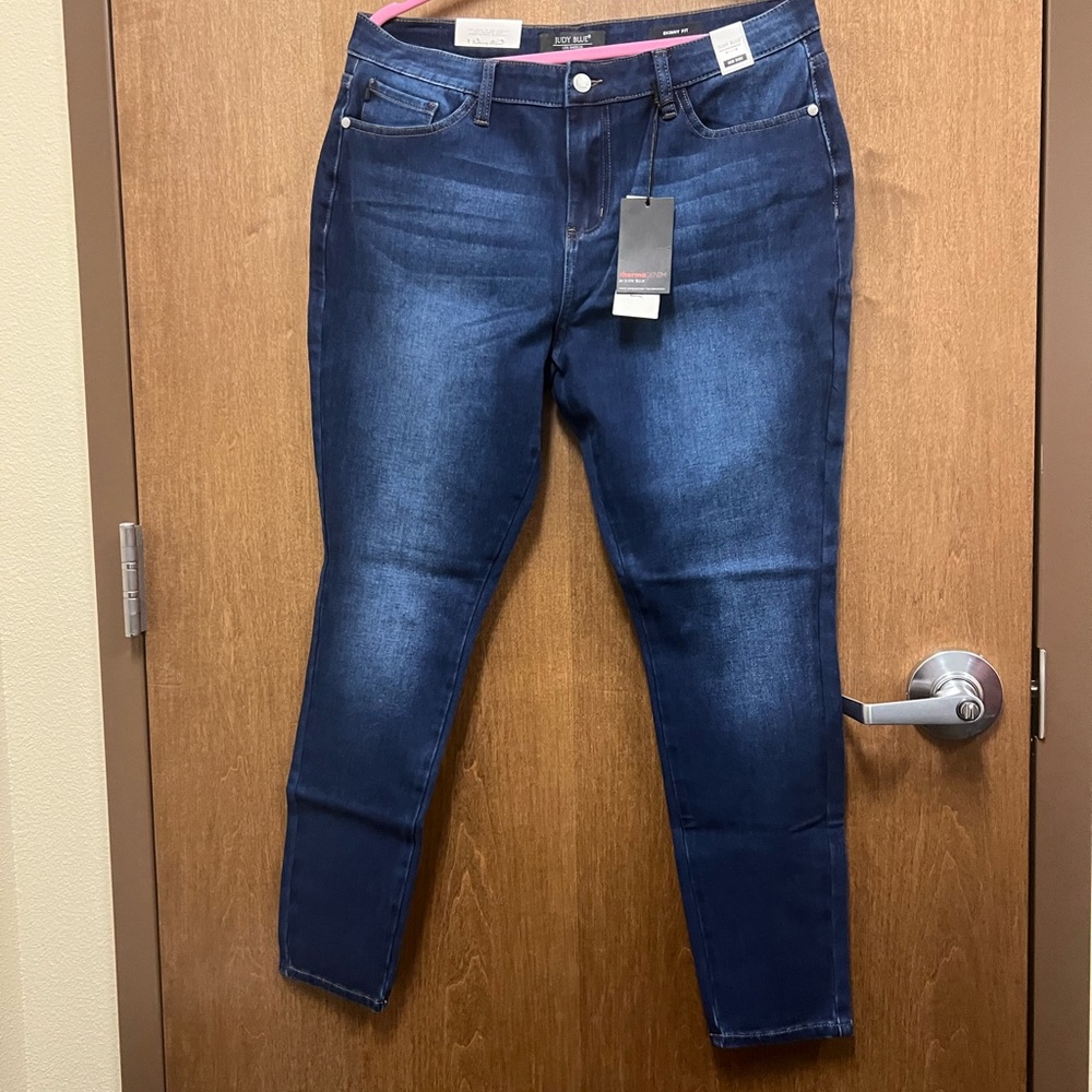 Judy Blue Therma denim mid-rise skinny jeans.